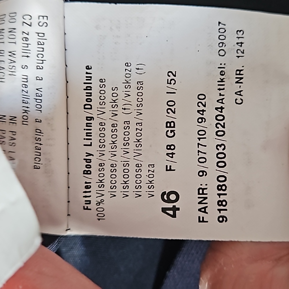 Basler Size 16 Navy Three-Button Lined Blazer. - image 5